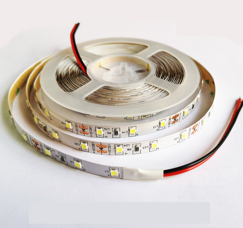 High CRI > 90 Super Slim DC 12V SMD3528-300 Flexible LED Strips 60 LEDs Per Meter 5mm Width 300lm Per Meter - LEDStrips8